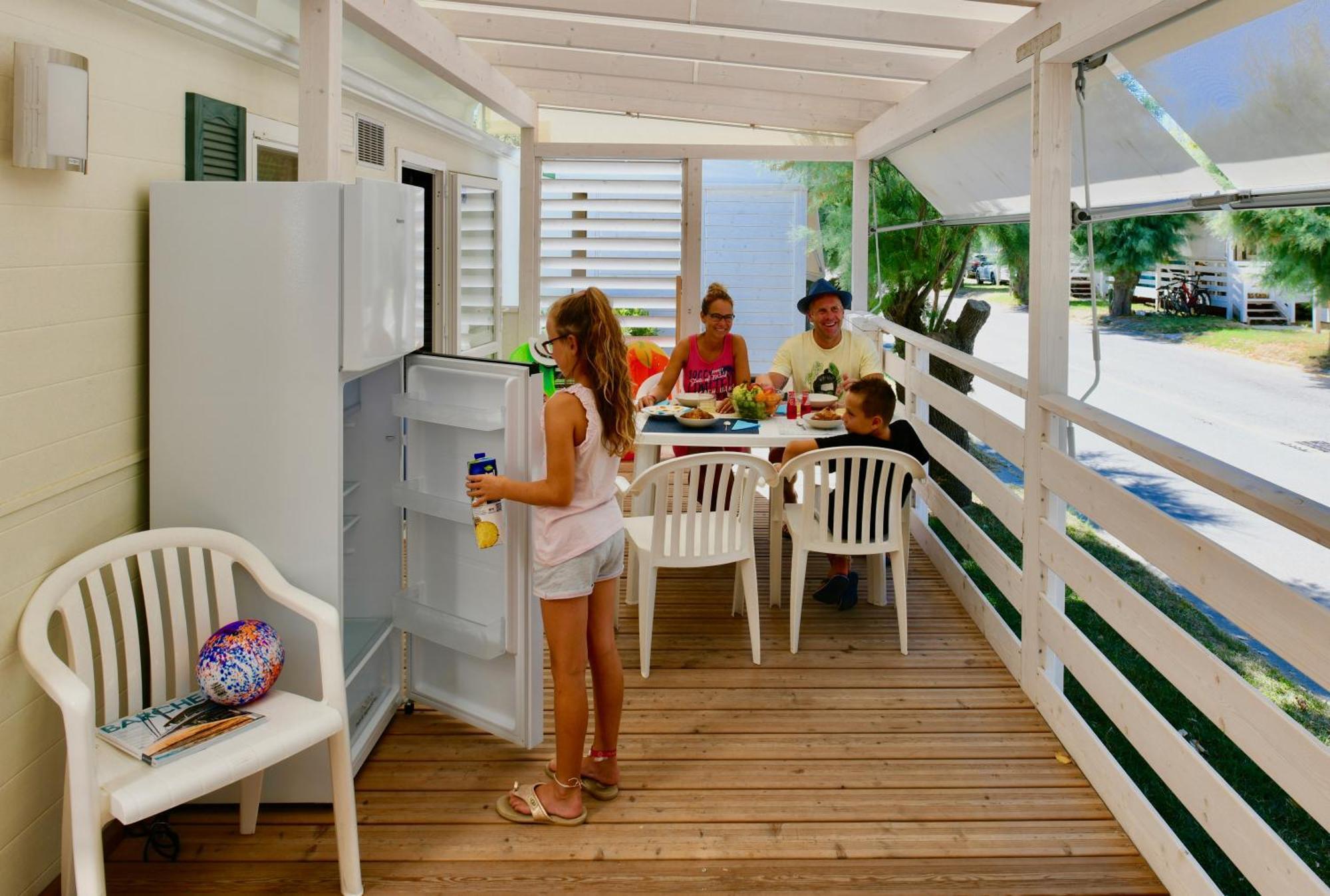 Barricata Holiday Village Scardovari Camera foto Family in a mobile home