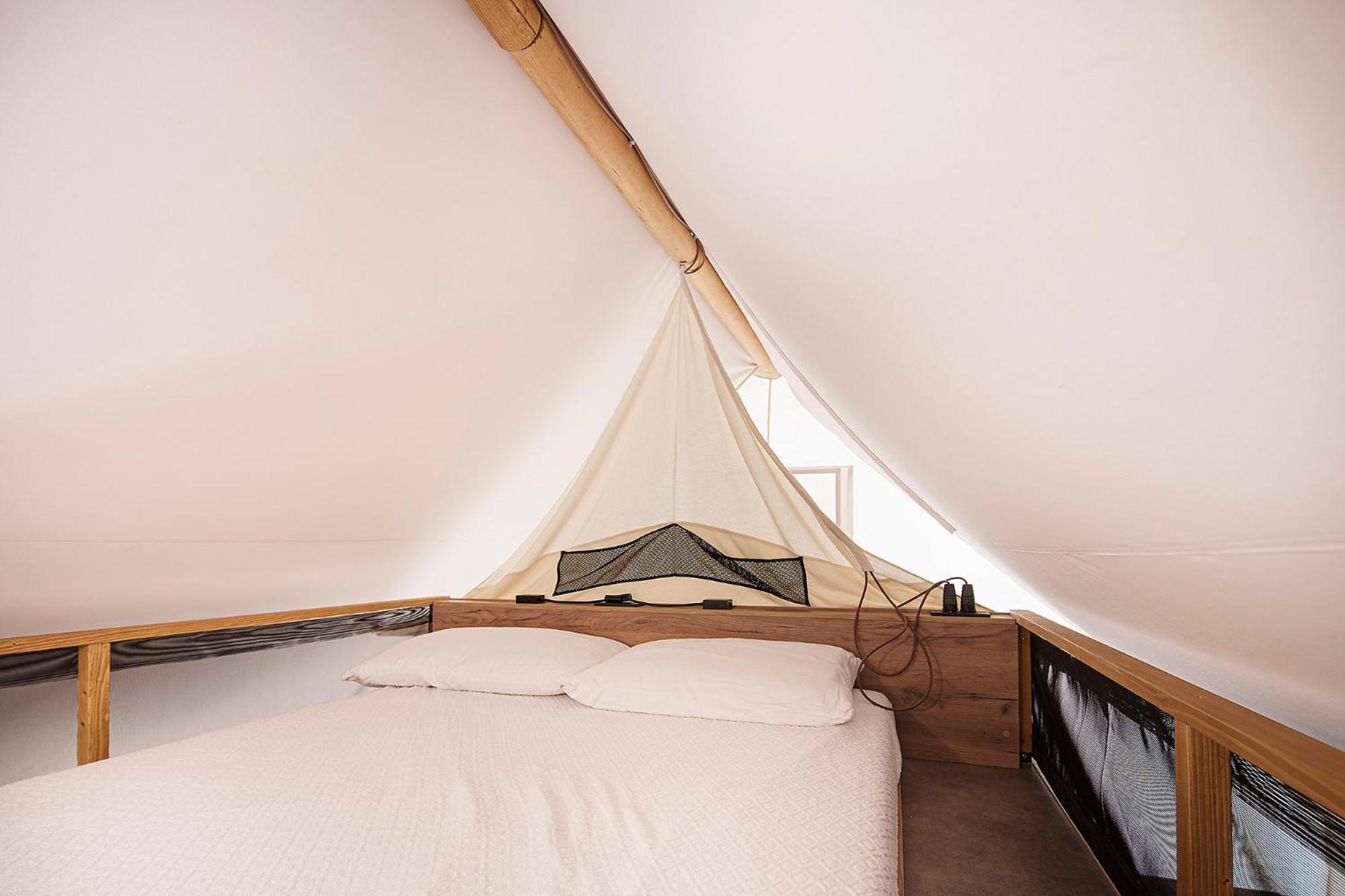 Barricata Holiday Village Scardovari Camera foto The interior of a tent at the resort
