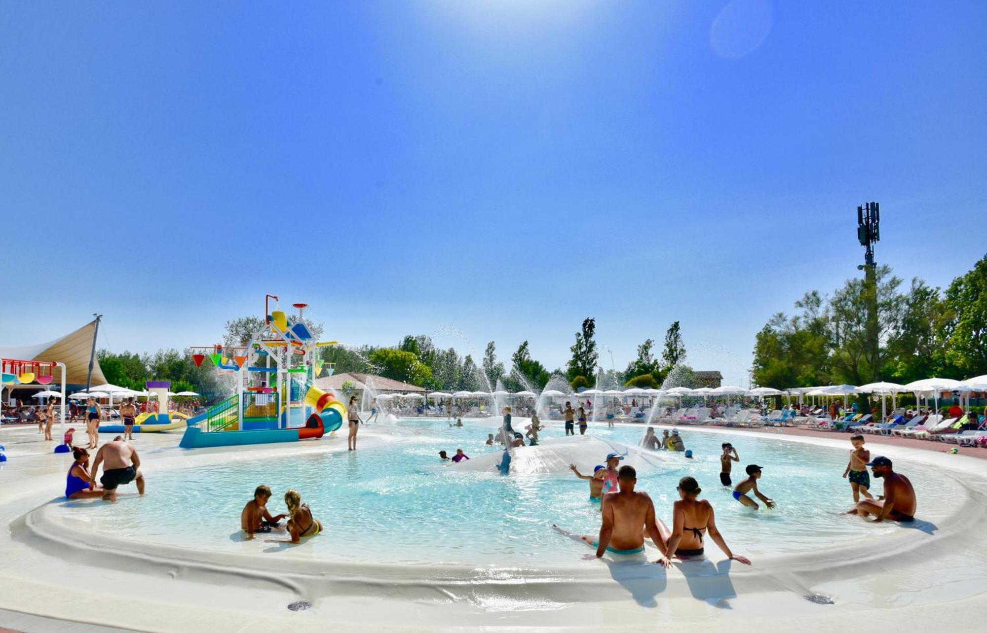 Barricata Holiday Village Scardovari Esterno foto Aquapark