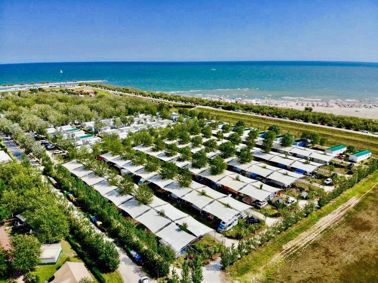 Barricata Holiday Village Scardovari Camera foto Aerial view of the campground